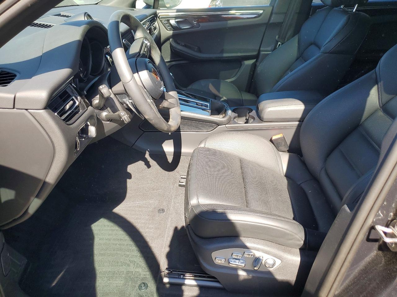 Porsche Macan Base Base