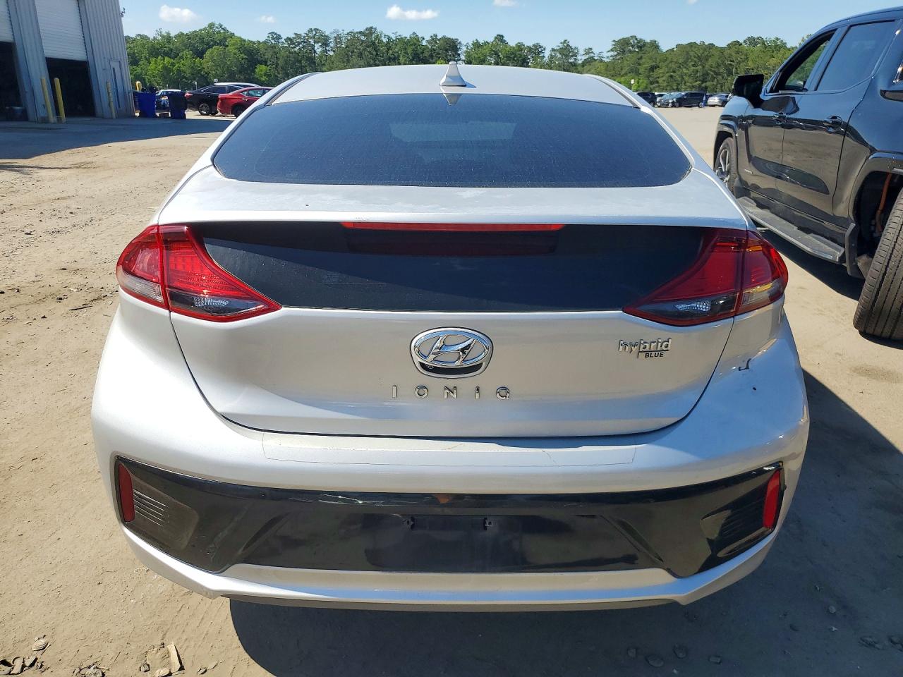 Hyundai Ioniq Blue