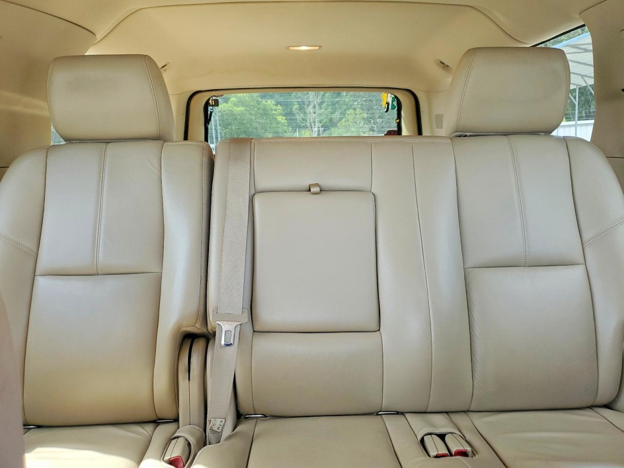 Chevrolet Suburban C1500 Lt