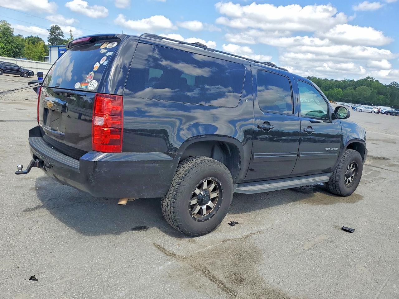 Chevrolet Suburban C1500 Lt