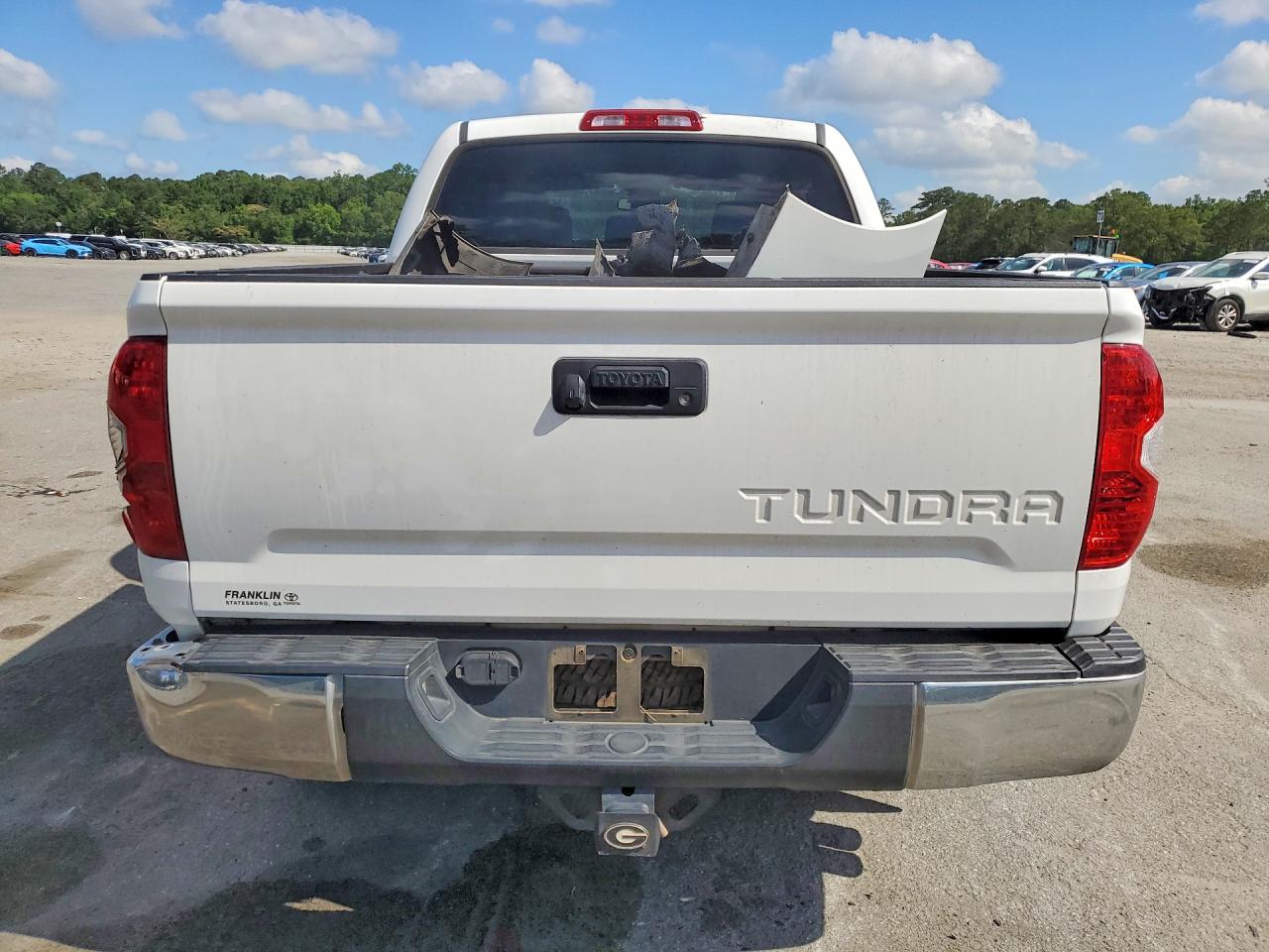 Toyota Tundra Crewmax Sr5