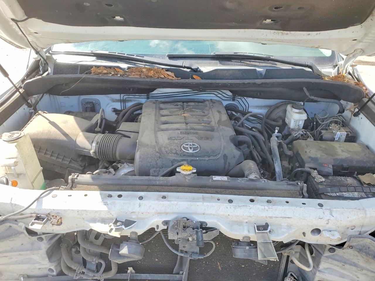 Toyota Tundra Crewmax Sr5