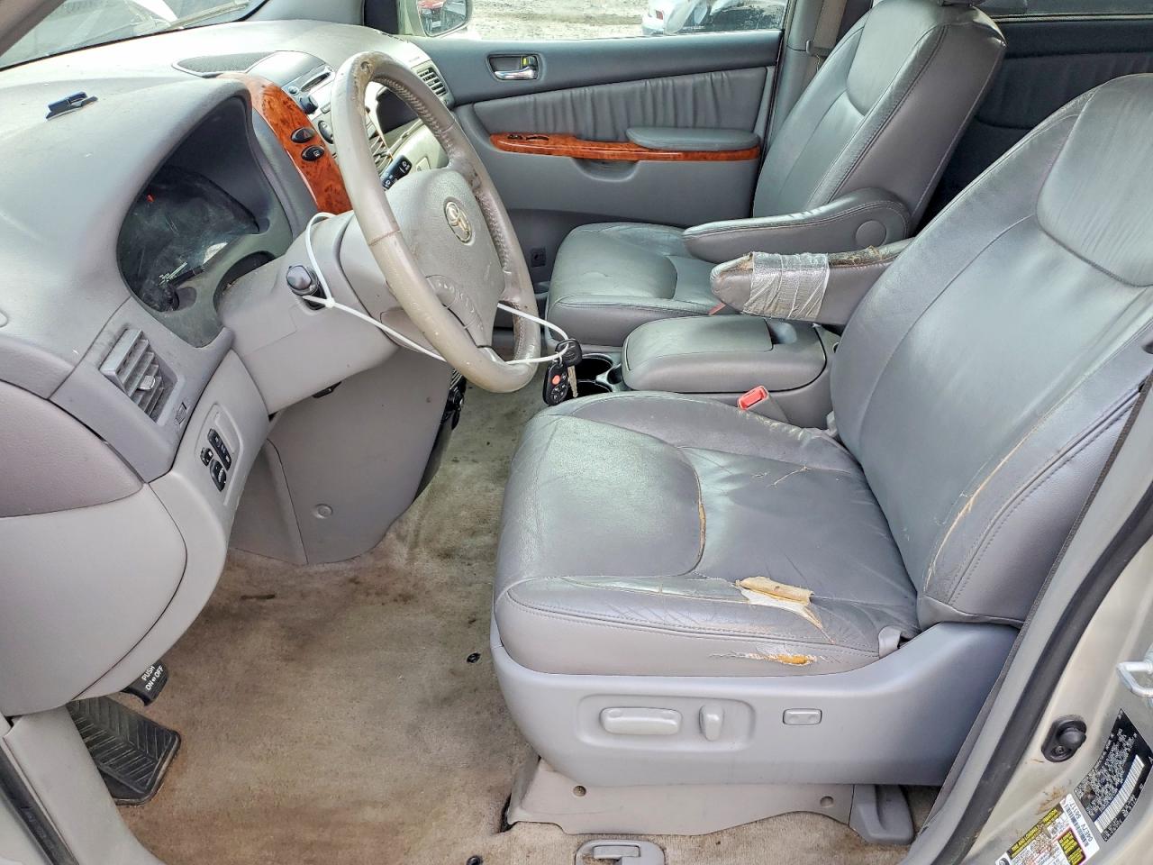Toyota Sienna Xle