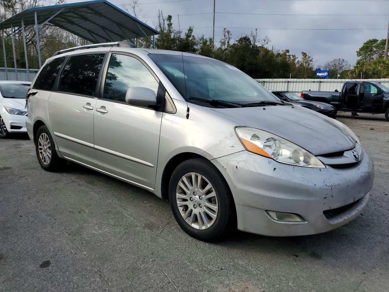 Toyota Sienna Xle