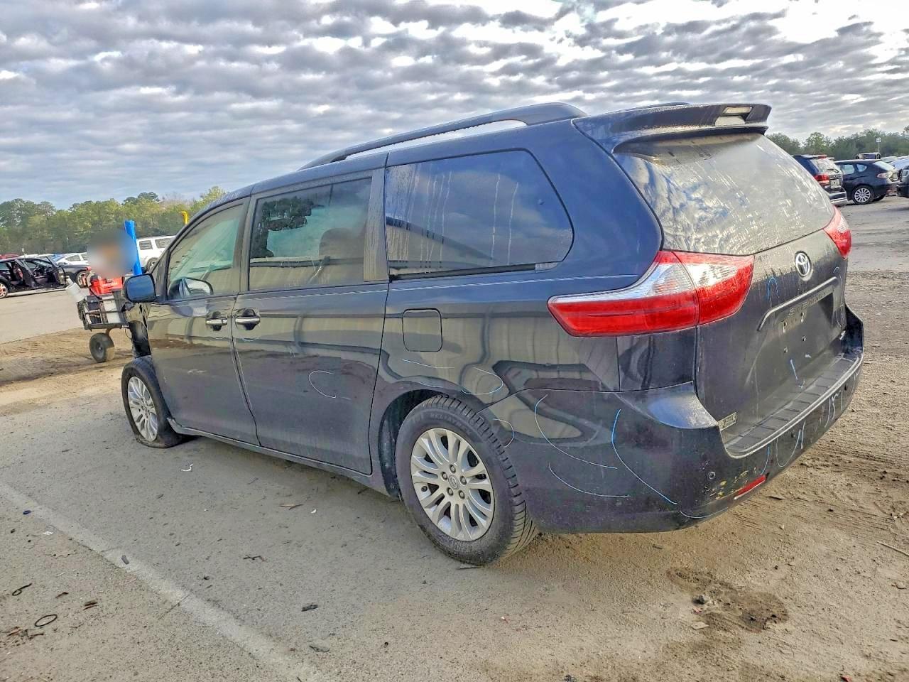 Toyota Sienna Xle Premium 8-passenger