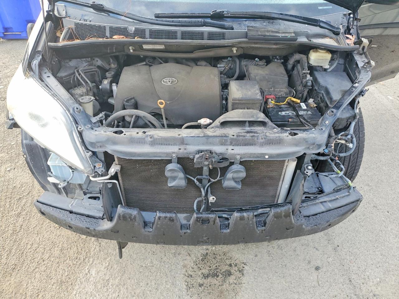 Toyota Sienna Xle Premium 8-passenger