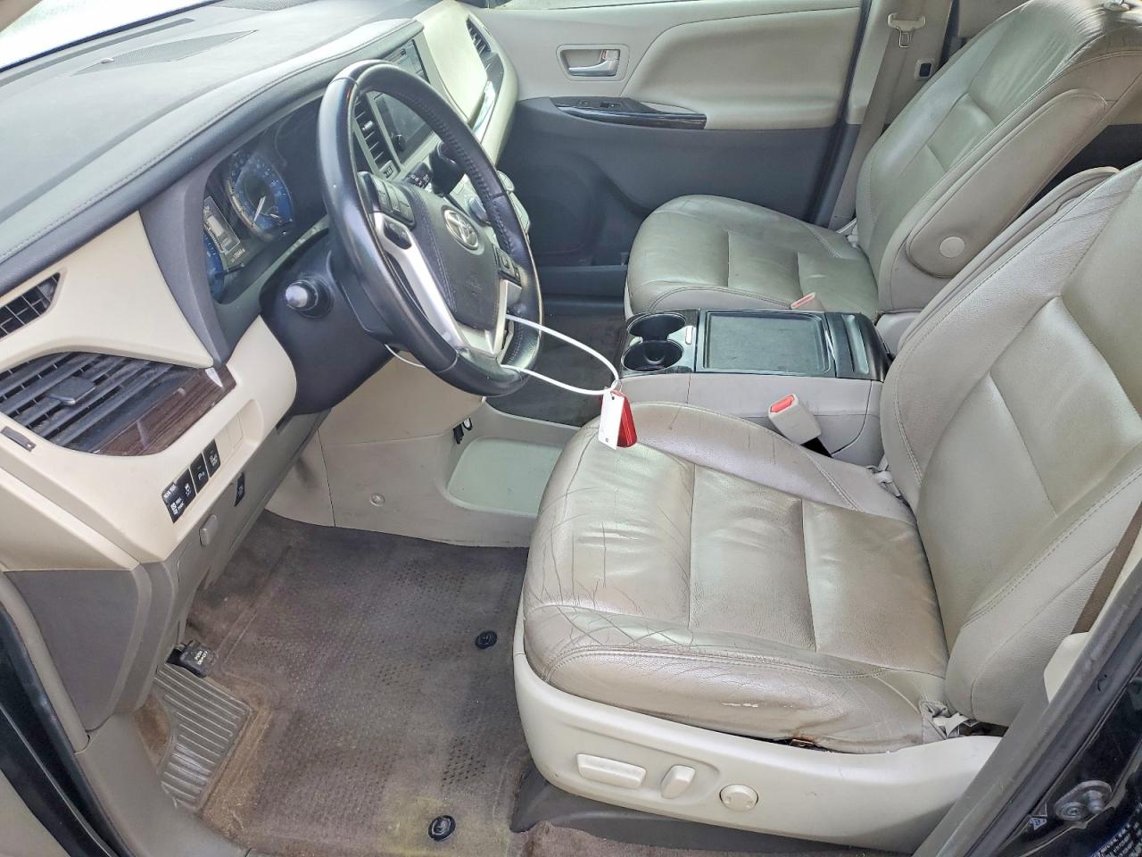 Toyota Sienna Xle Premium 8-passenger