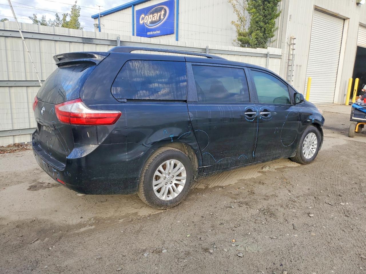 Toyota Sienna Xle Premium 8-passenger