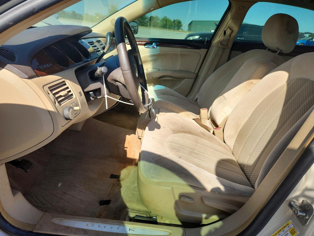 Buick Lucerne Cx