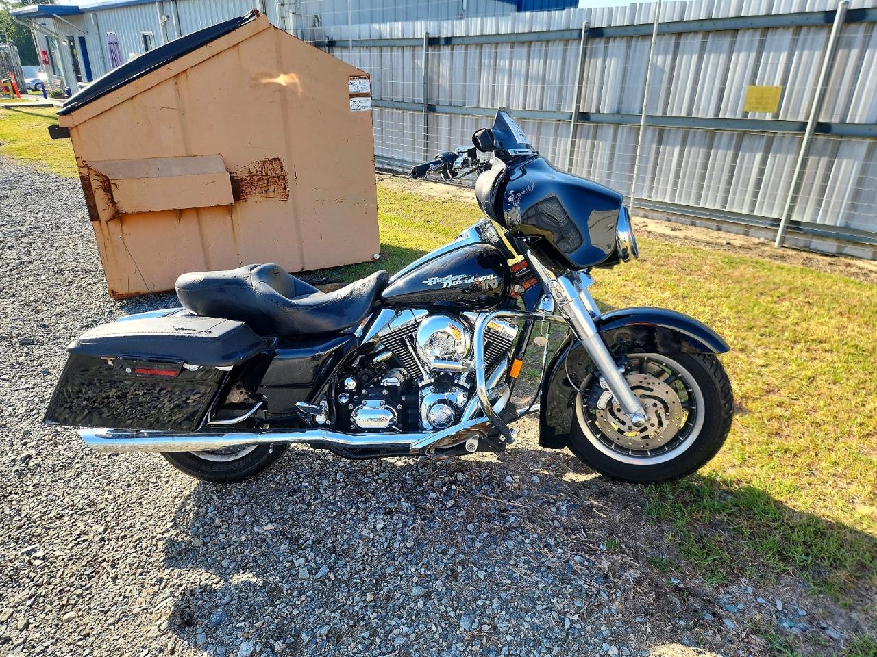 Salvage Harley-Davidson Fl Image