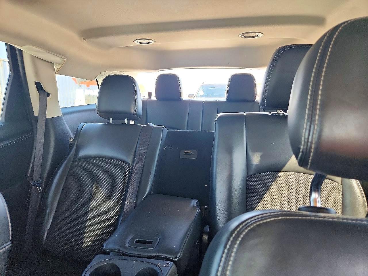 Dodge Journey Crossroad