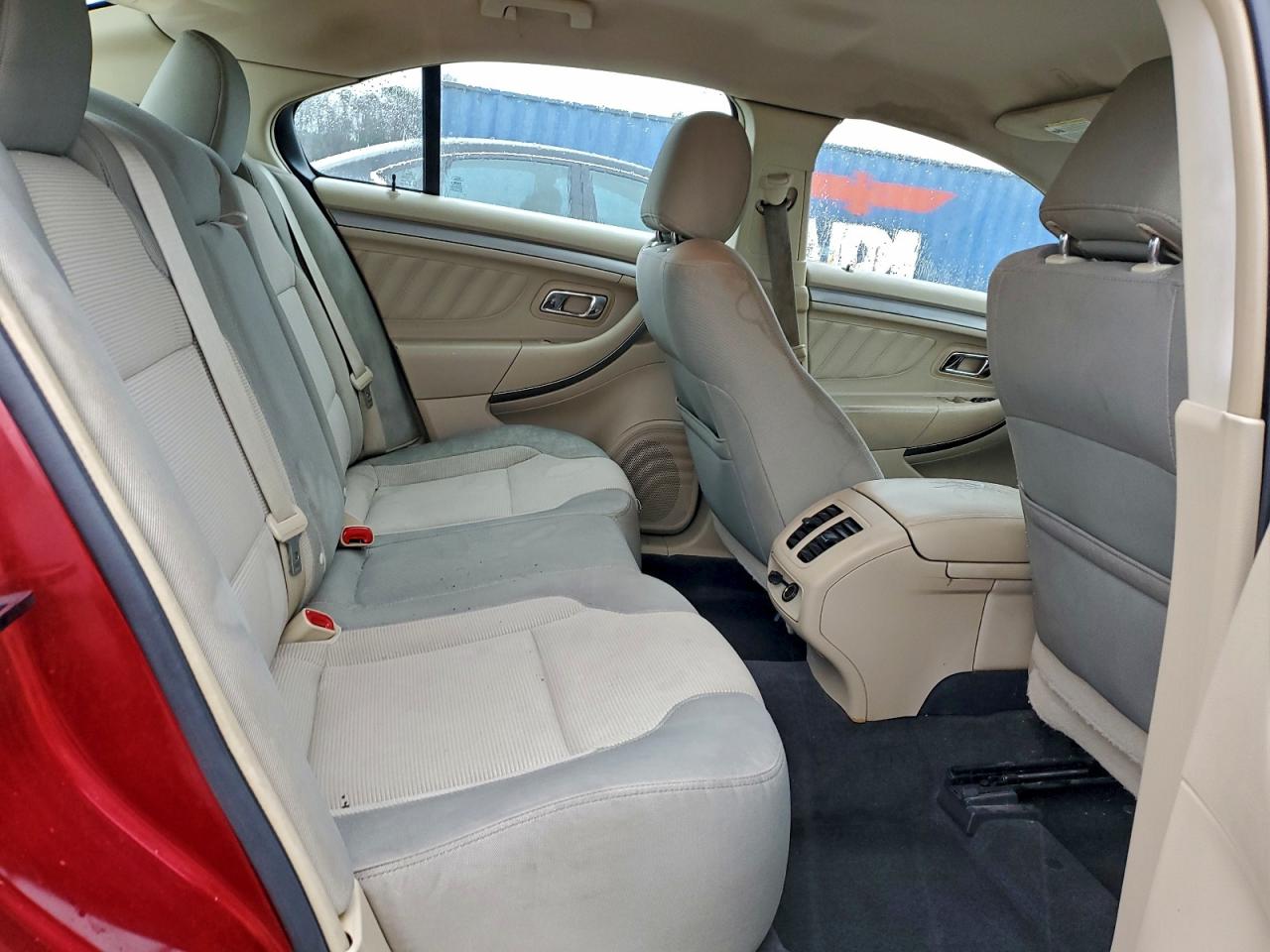 Ford Taurus Sel