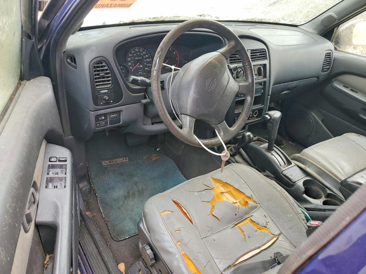 Nissan Pathfinder Xe