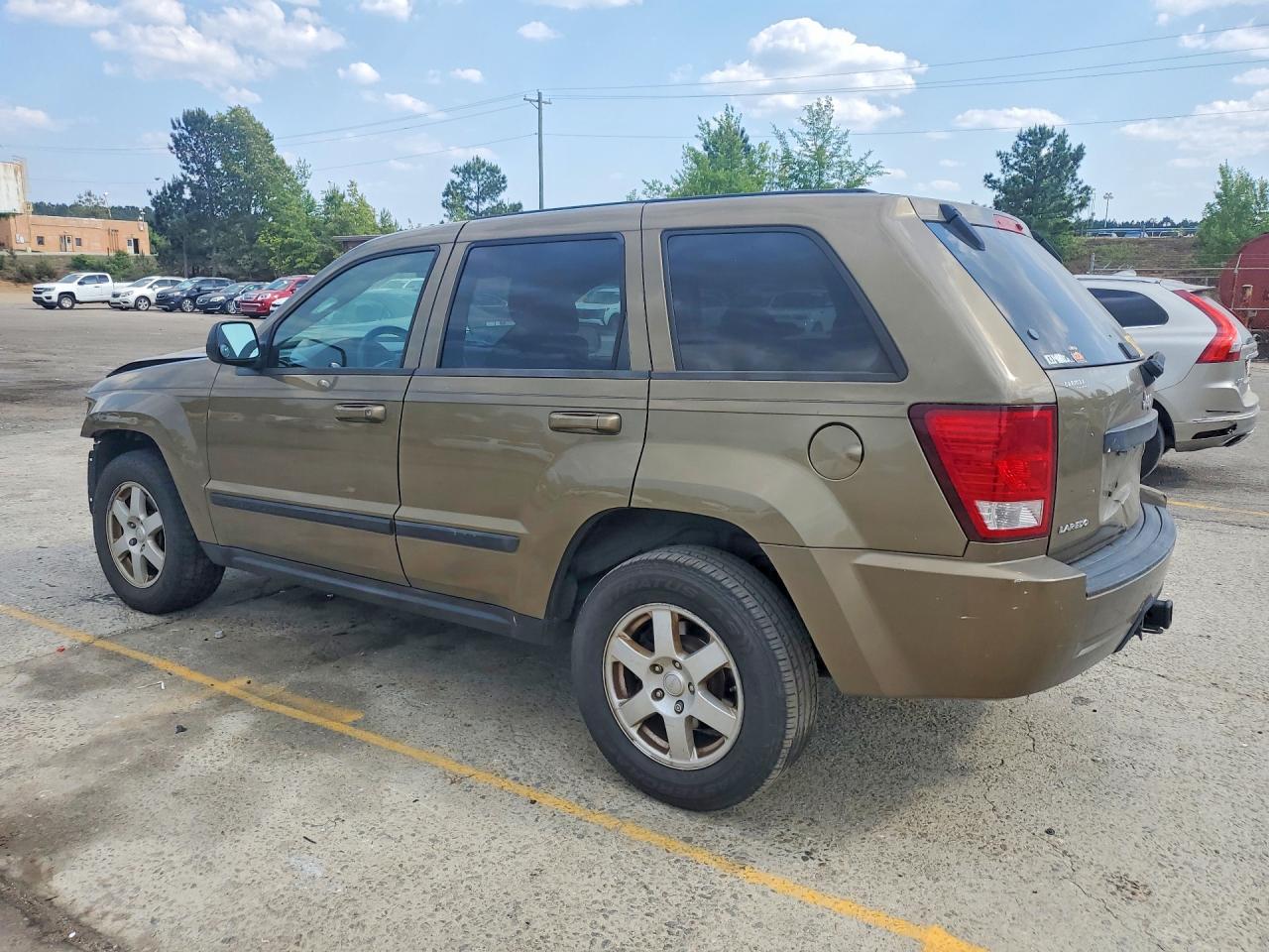 Jeep Grand Cherokee Laredo