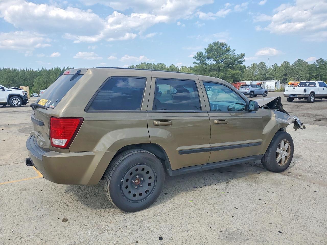 Jeep Grand Cherokee Laredo