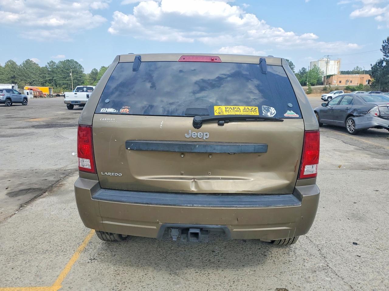 Jeep Grand Cherokee Laredo