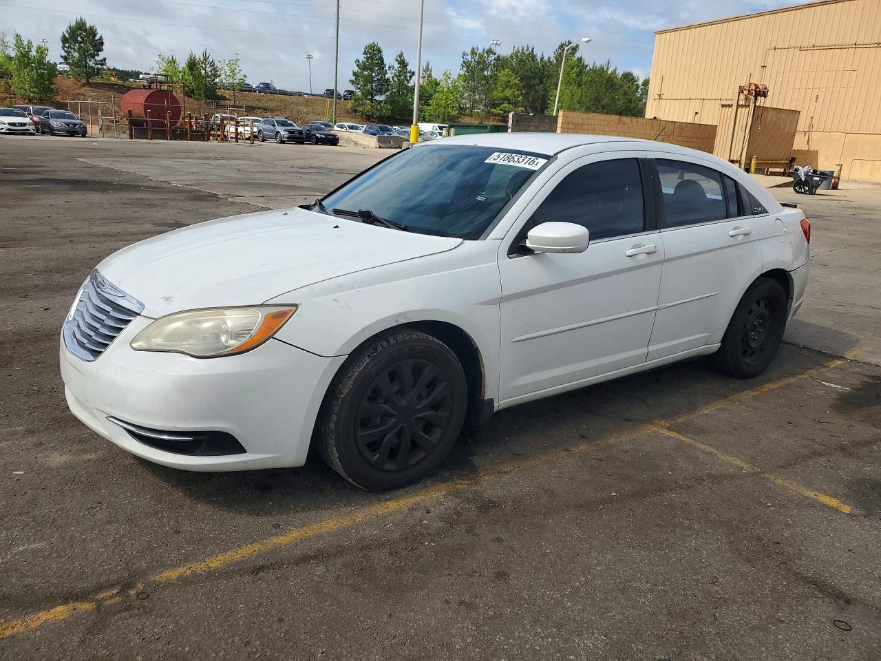 Salvage Chrysler 200 Image
