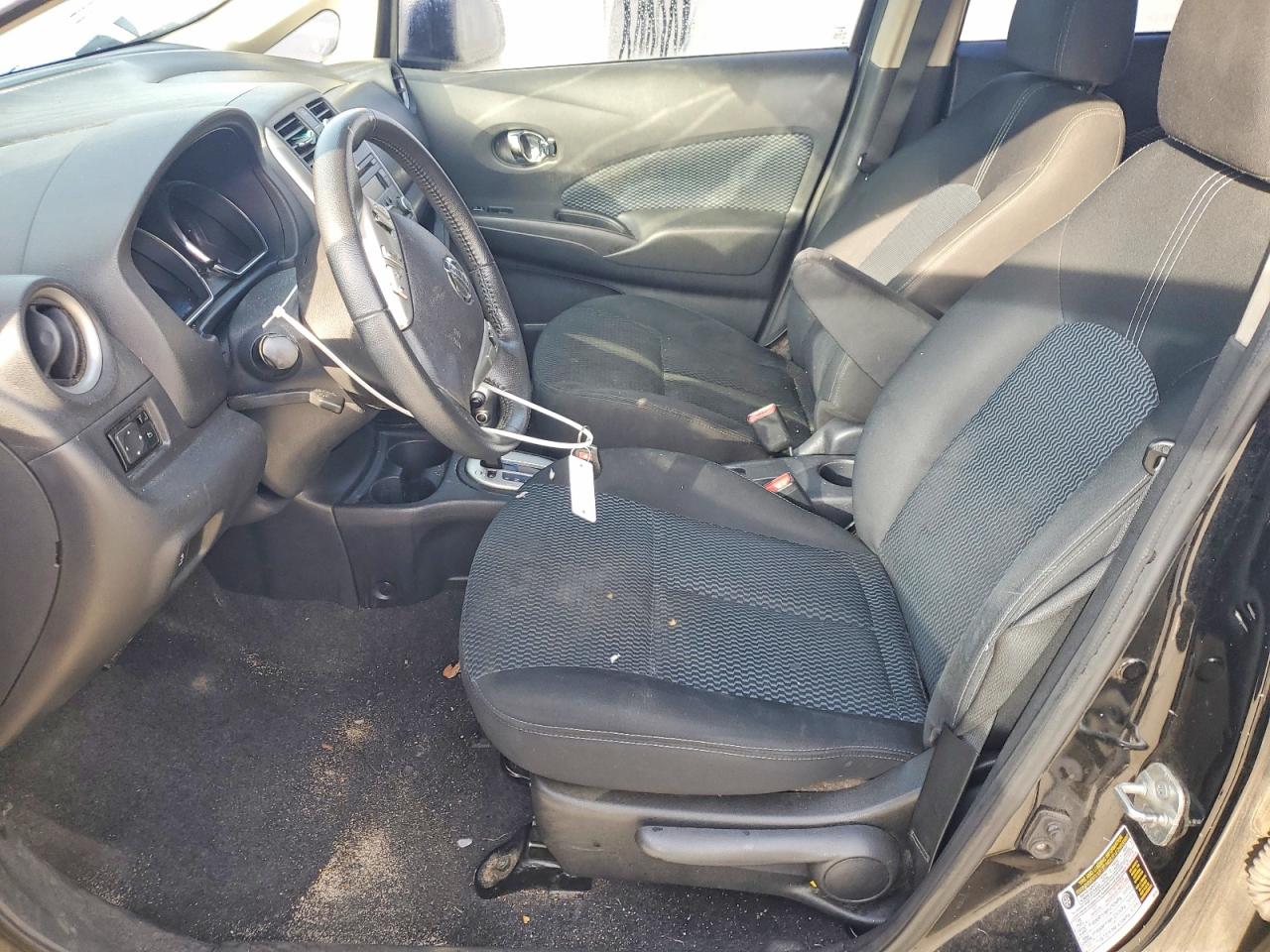 Nissan Versa S