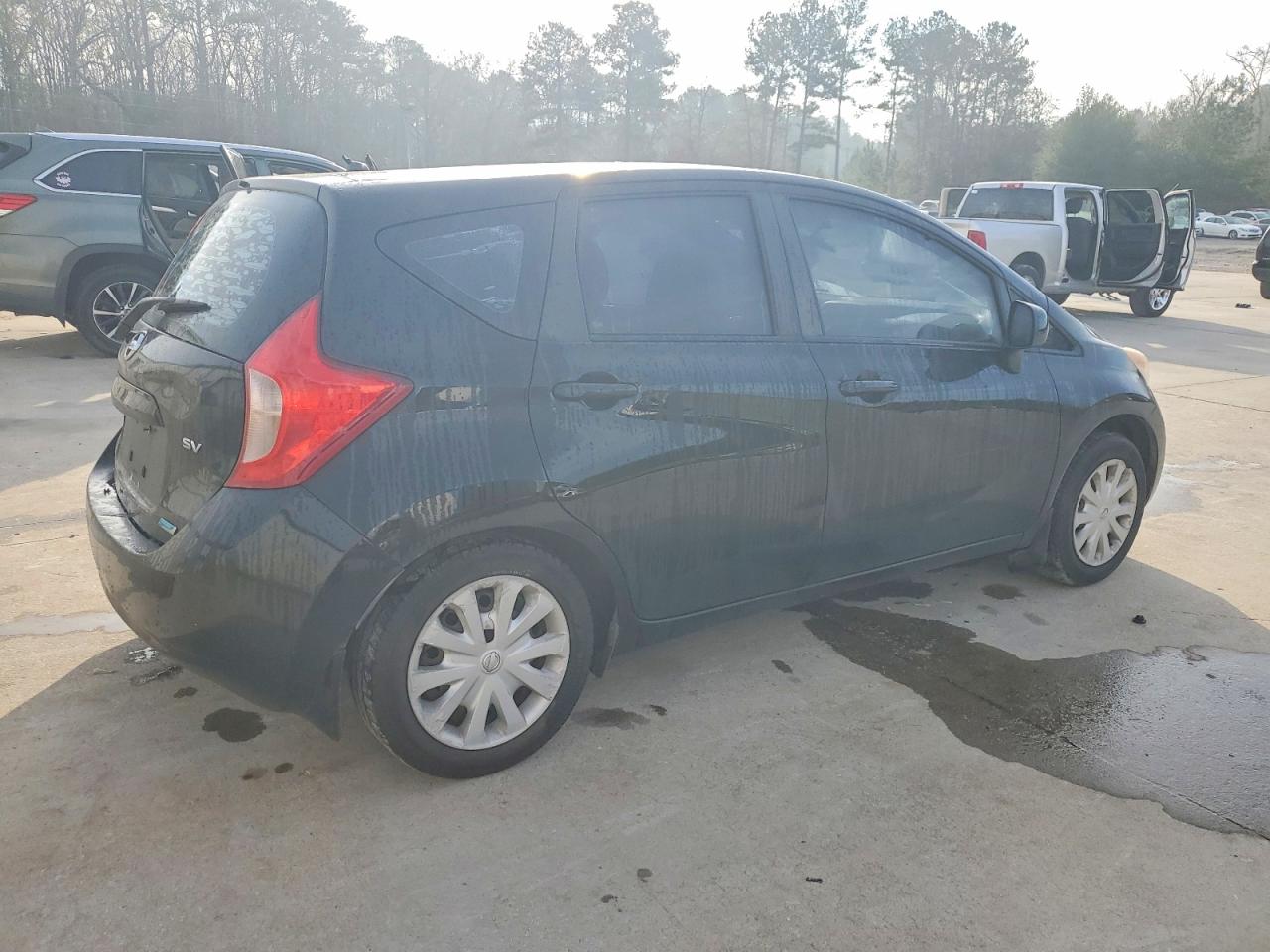 Nissan Versa S