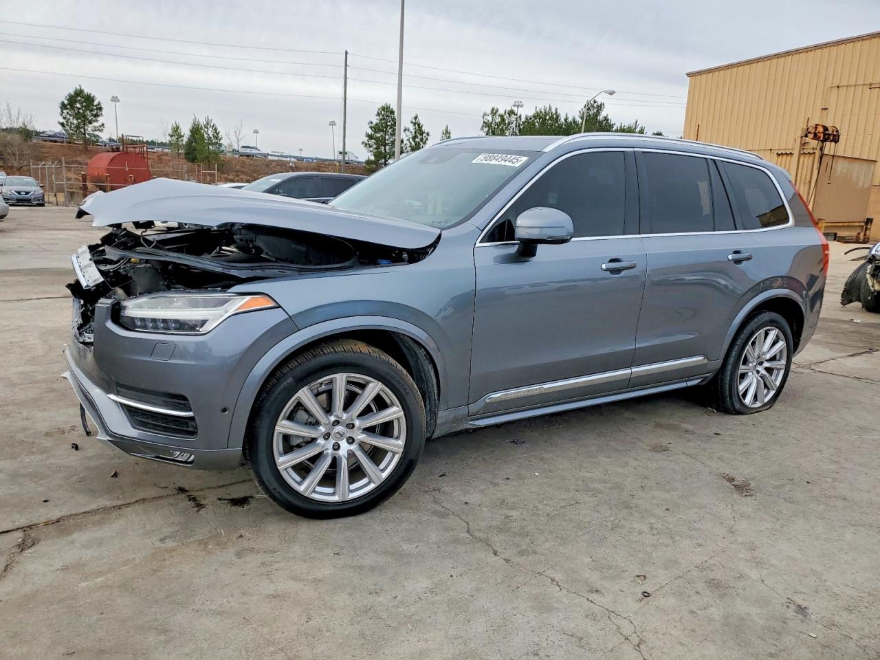 Salvage Volvo XC90 Image