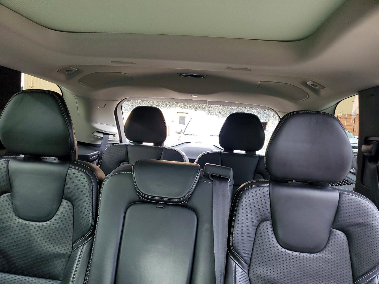Volvo XC90 T6