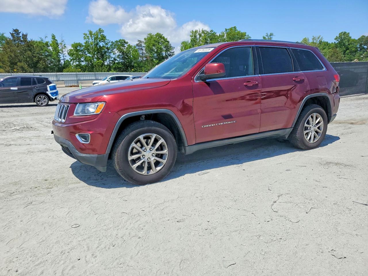 Salvage Jeep Grand Cherokee Image