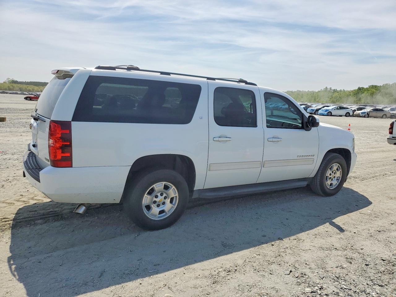 Chevrolet Suburban C1500 Lt