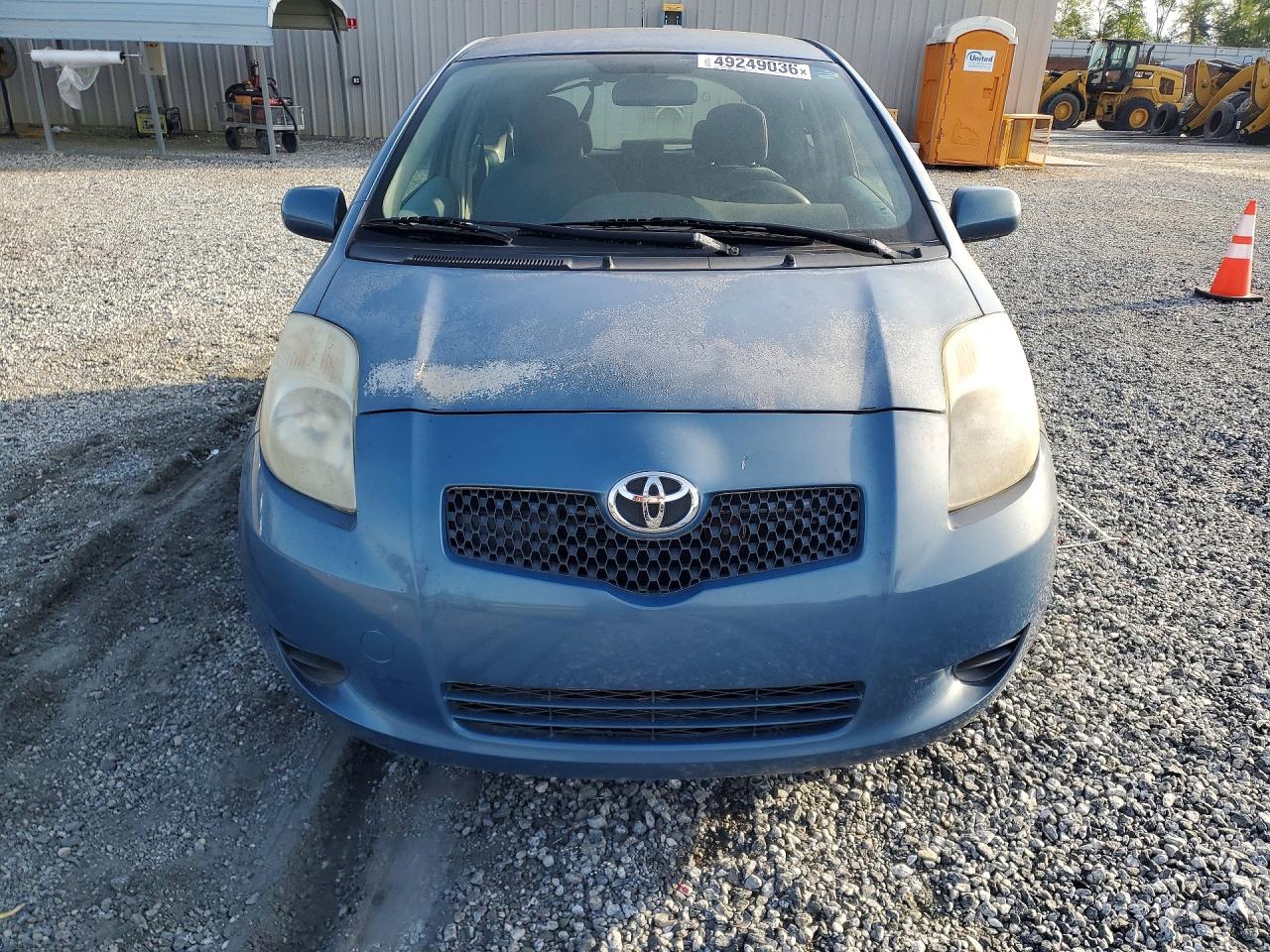 Toyota Yaris Base
