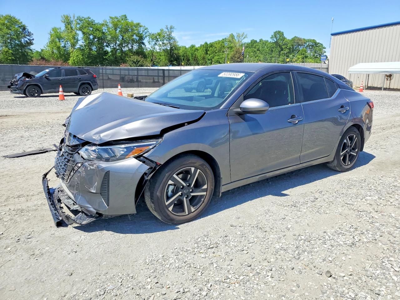 Salvage Nissan Sentra Image