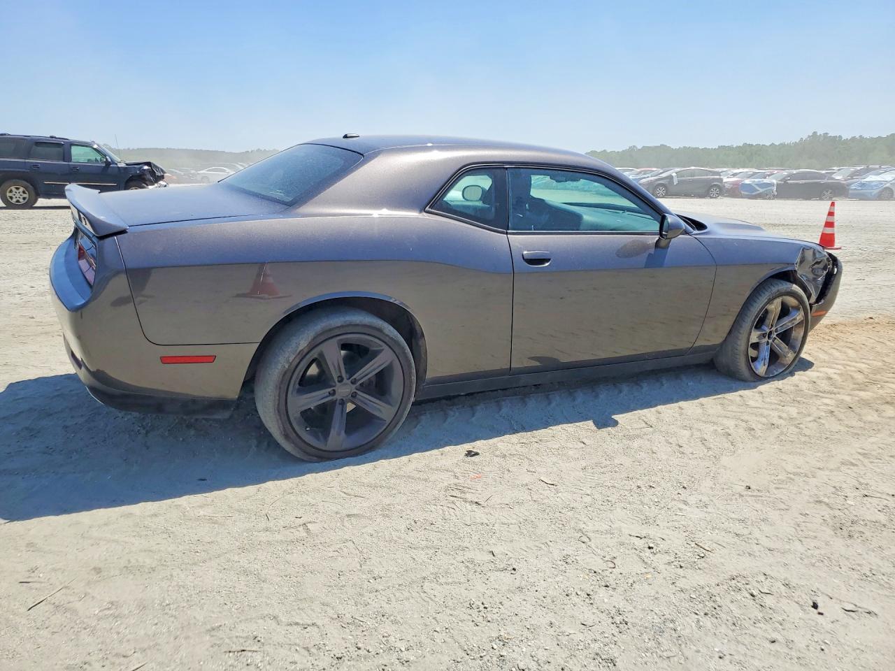 Dodge Challenger Sxt