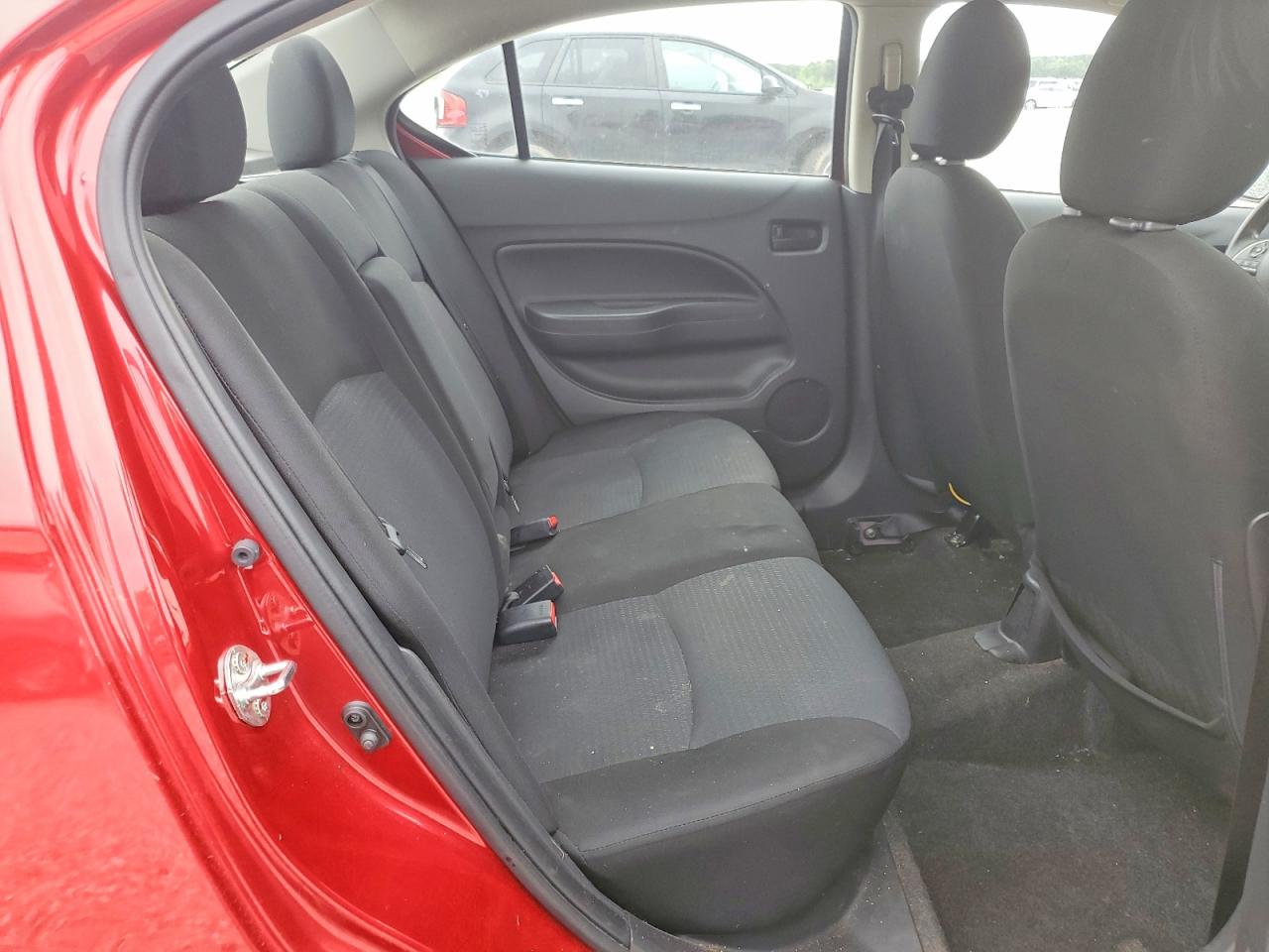 Mitsubishi Mirage G4 Es