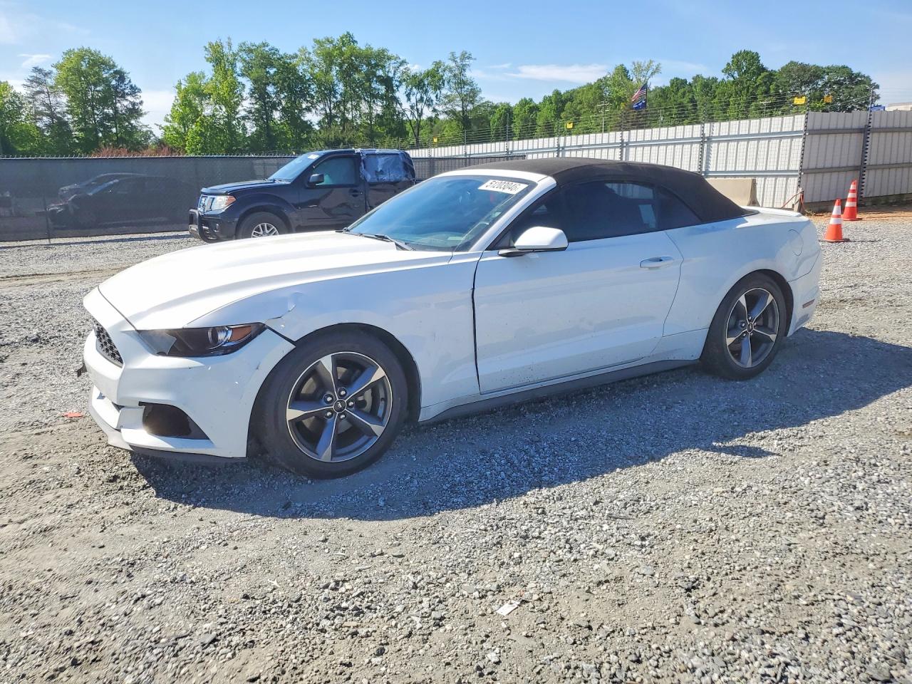 Salvage Ford Mustang Image