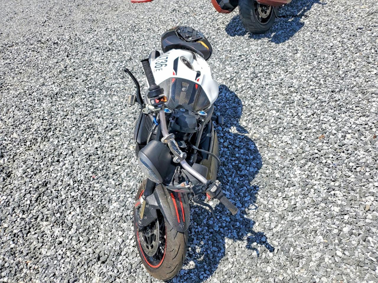 Triumph Speedtripl Rs