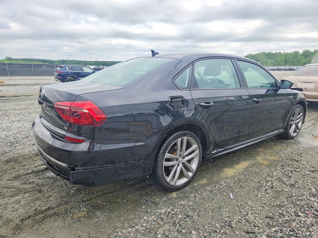 Volkswagen Passat S
