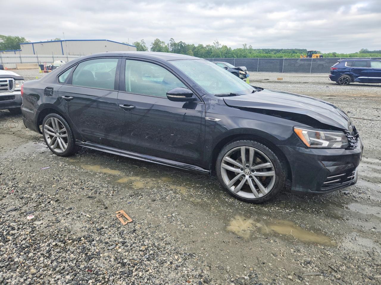 Volkswagen Passat S