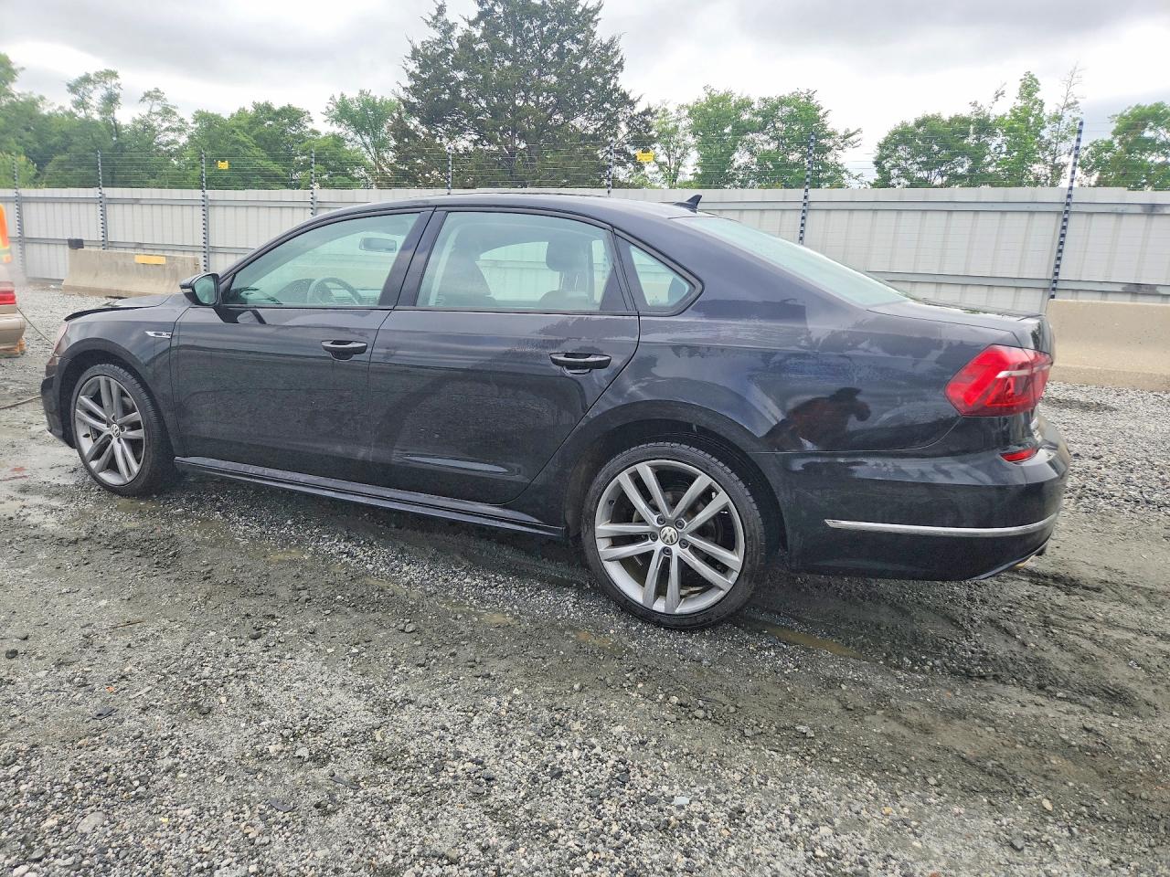 Volkswagen Passat S