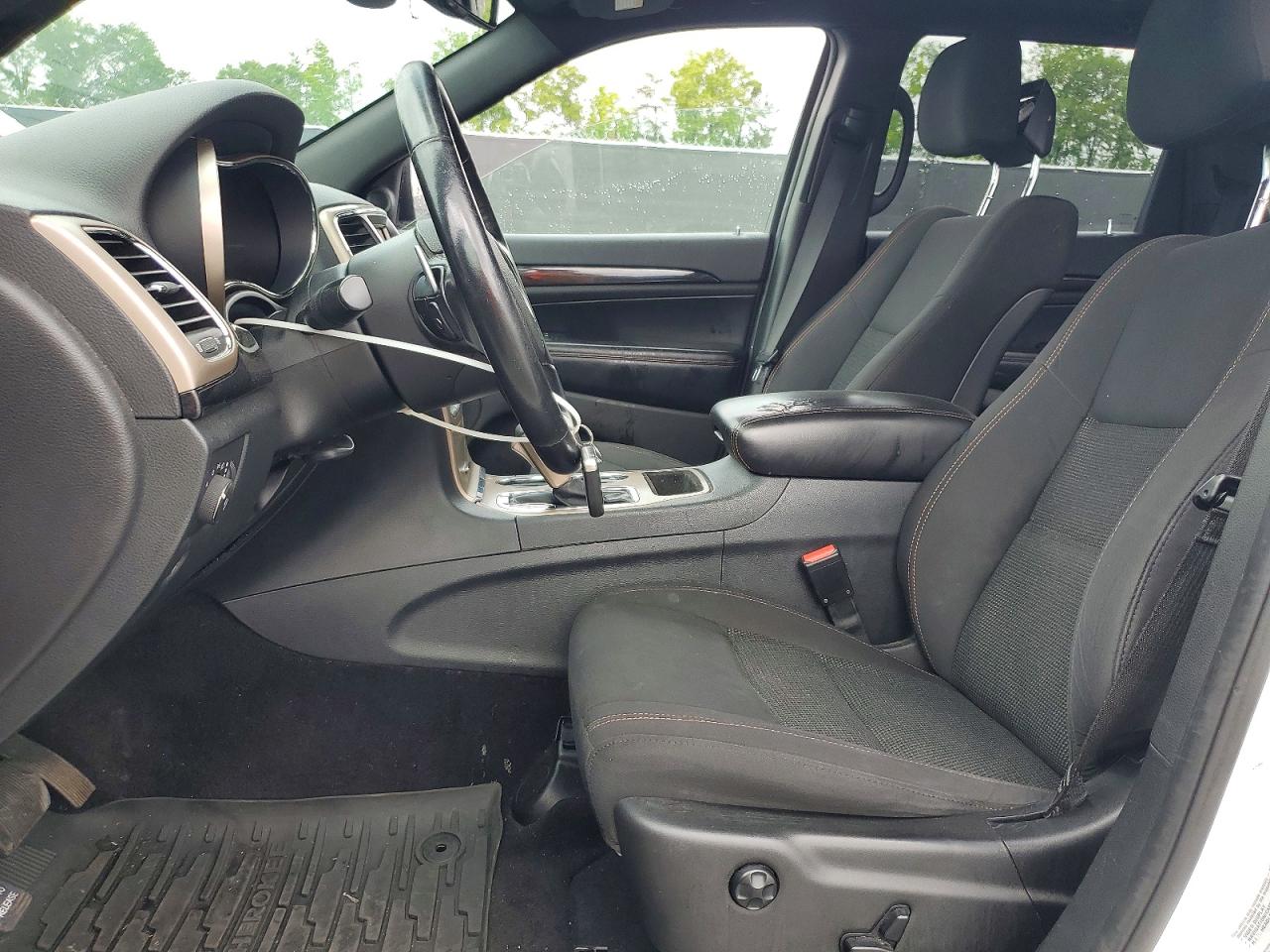 Jeep Grand Cherokee Laredo