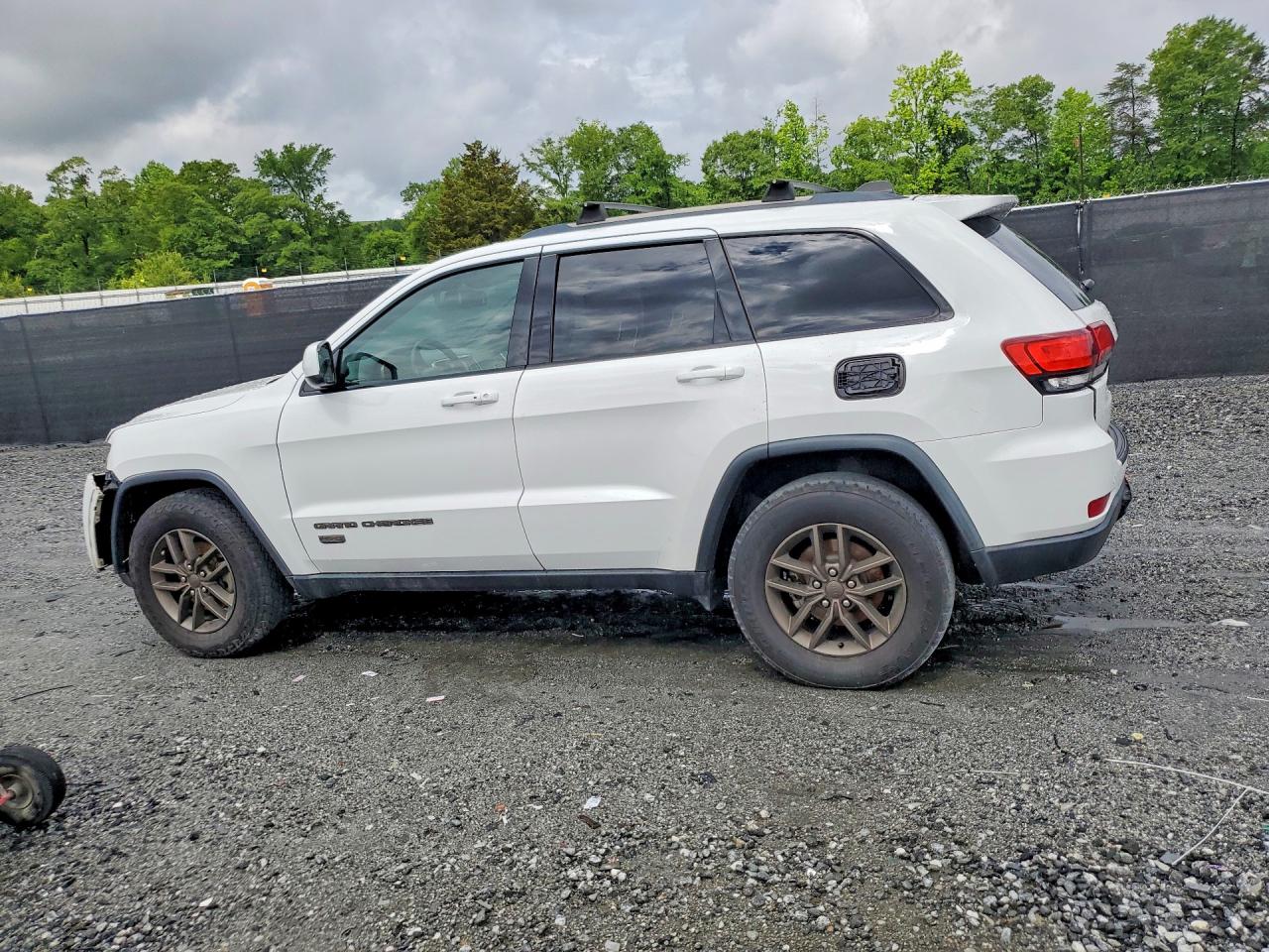 Jeep Grand Cherokee Laredo