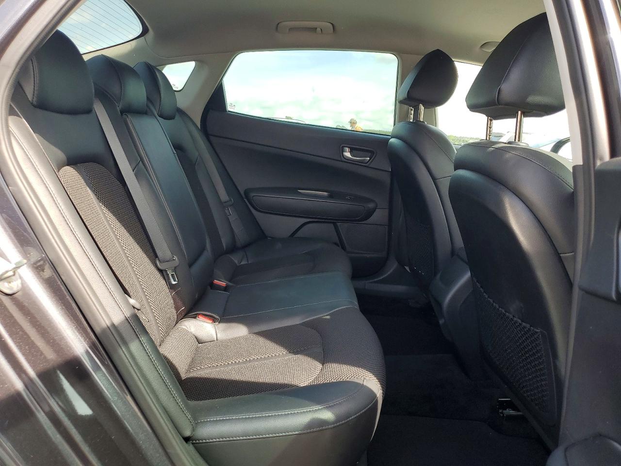 Kia Optima S