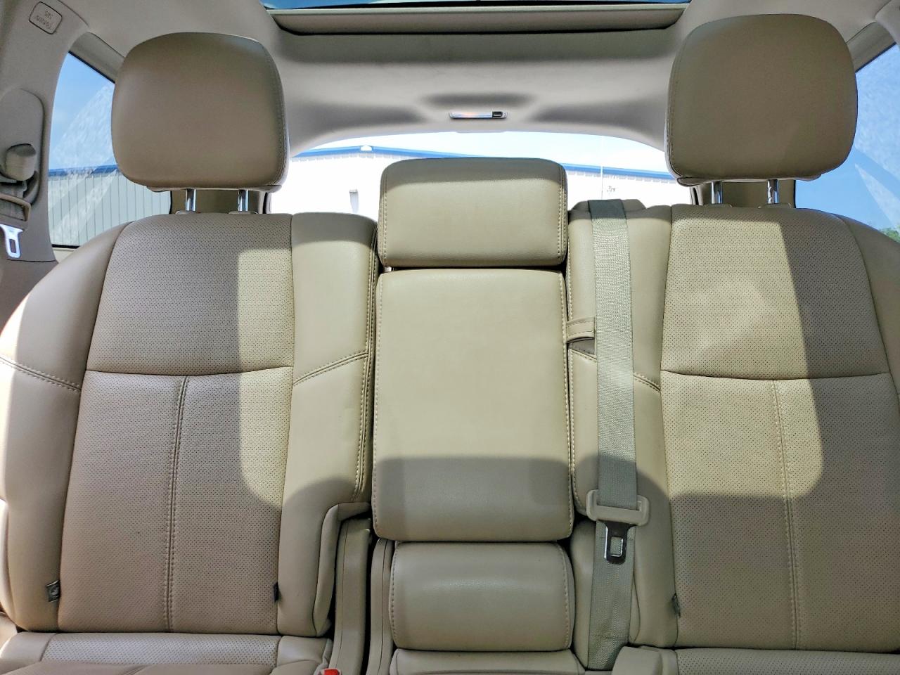 Nissan Pathfinder Platinum