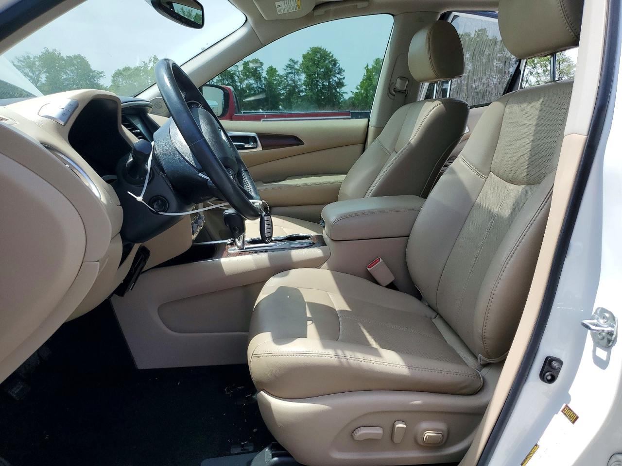 Nissan Pathfinder Platinum