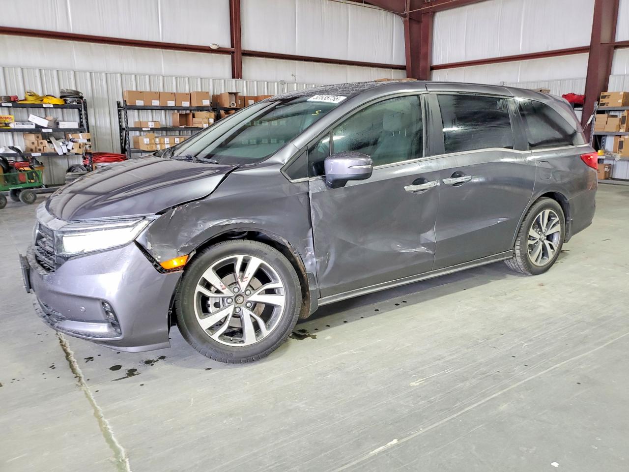 Salvage Honda Odyssey Image