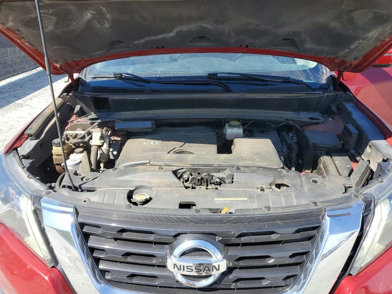 Nissan Pathfinder Sv