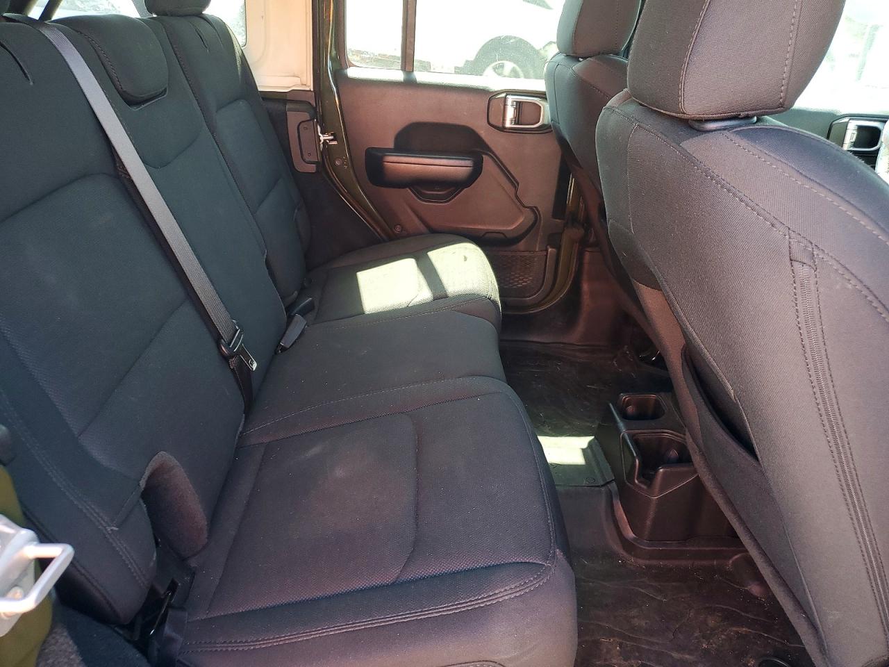 Jeep Wrangler Sport