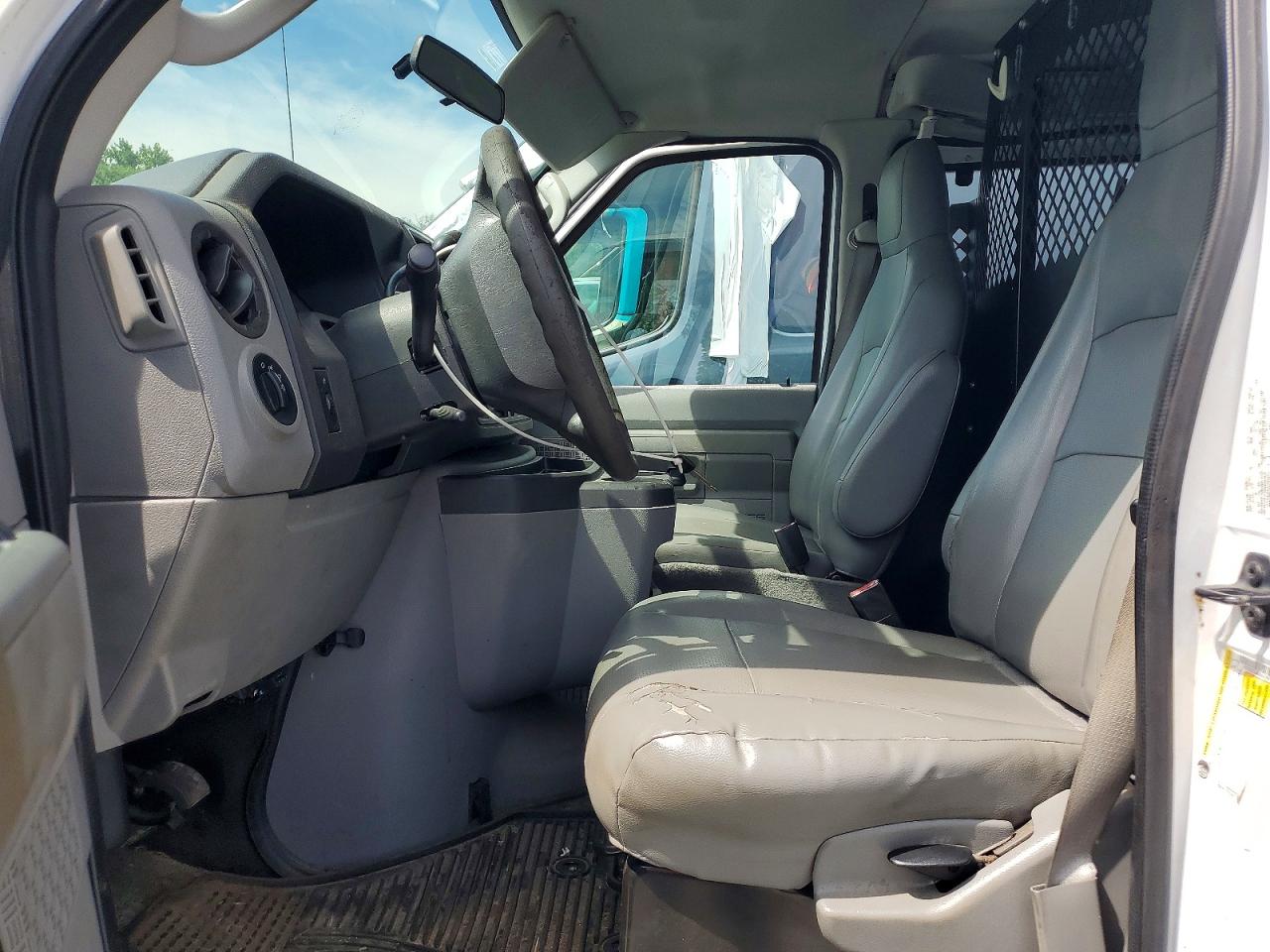 Ford E-250