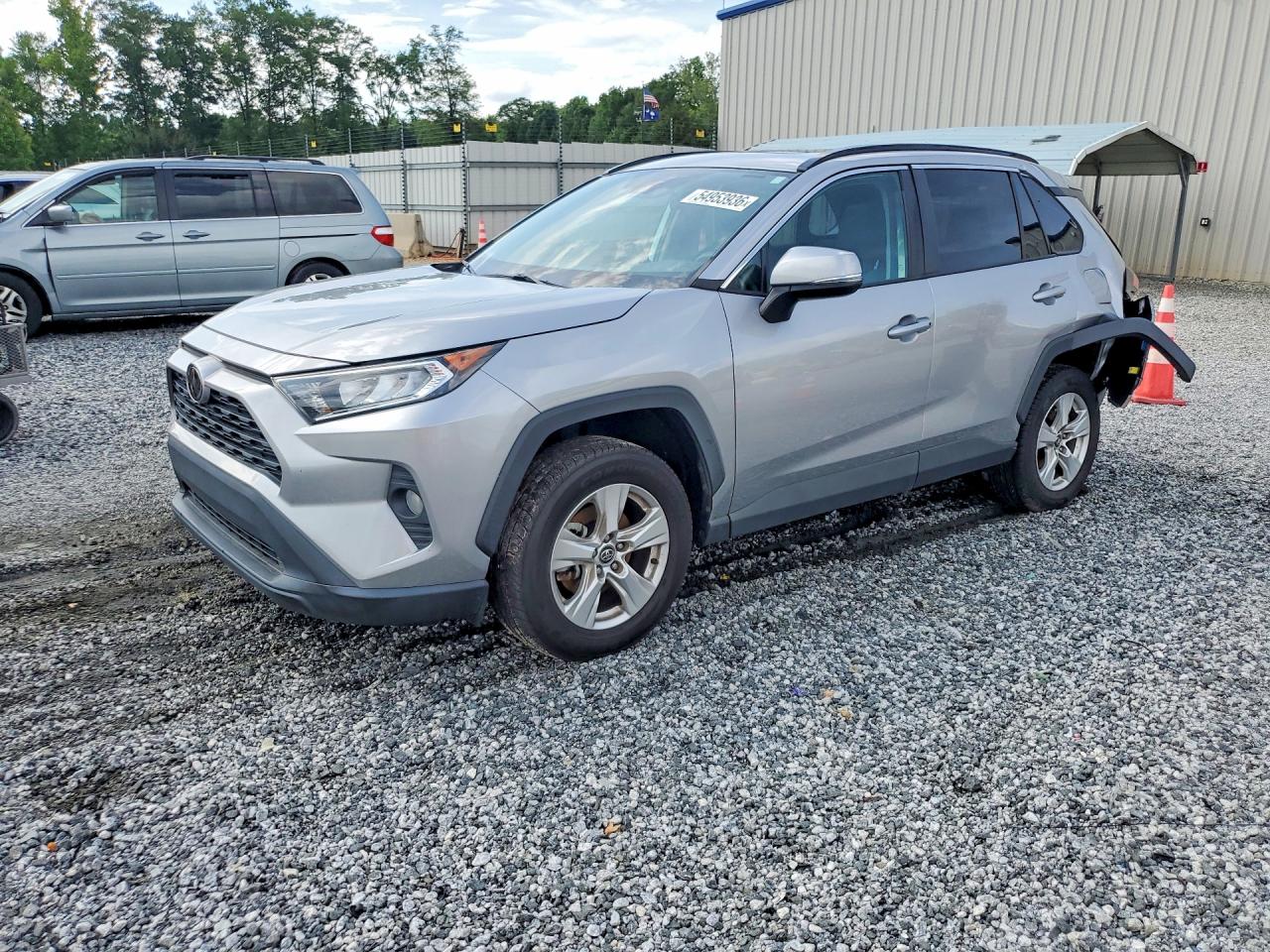 Salvage Toyota RAV4 Image