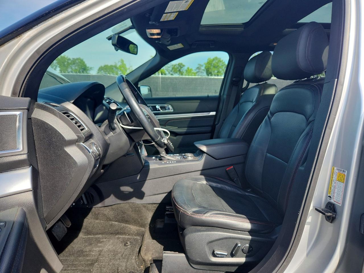 Ford Explorer Sport