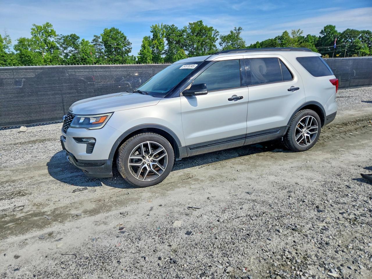 Salvage Ford Explorer Image