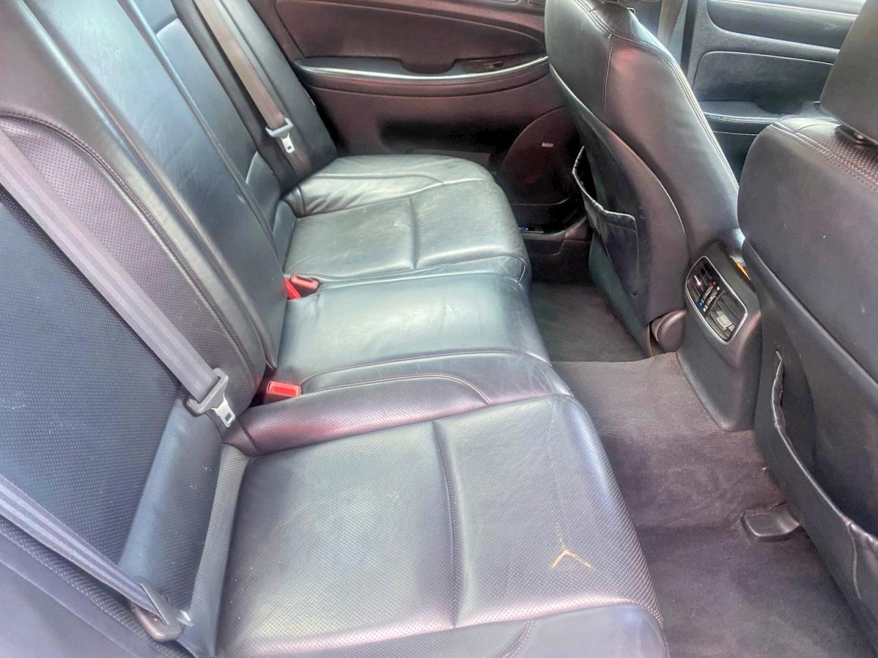 Hyundai Genesis 5.0l