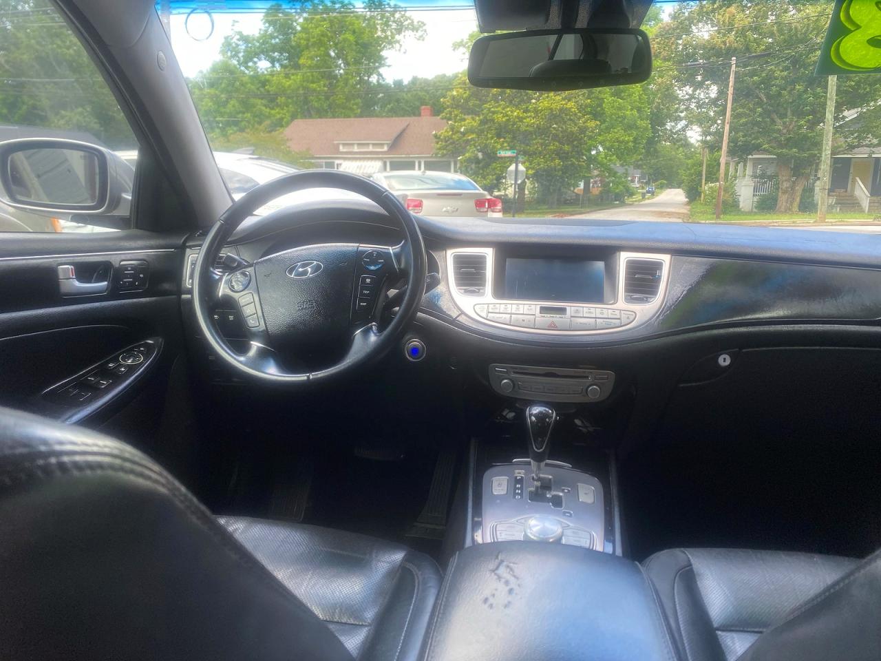 Hyundai Genesis 5.0l